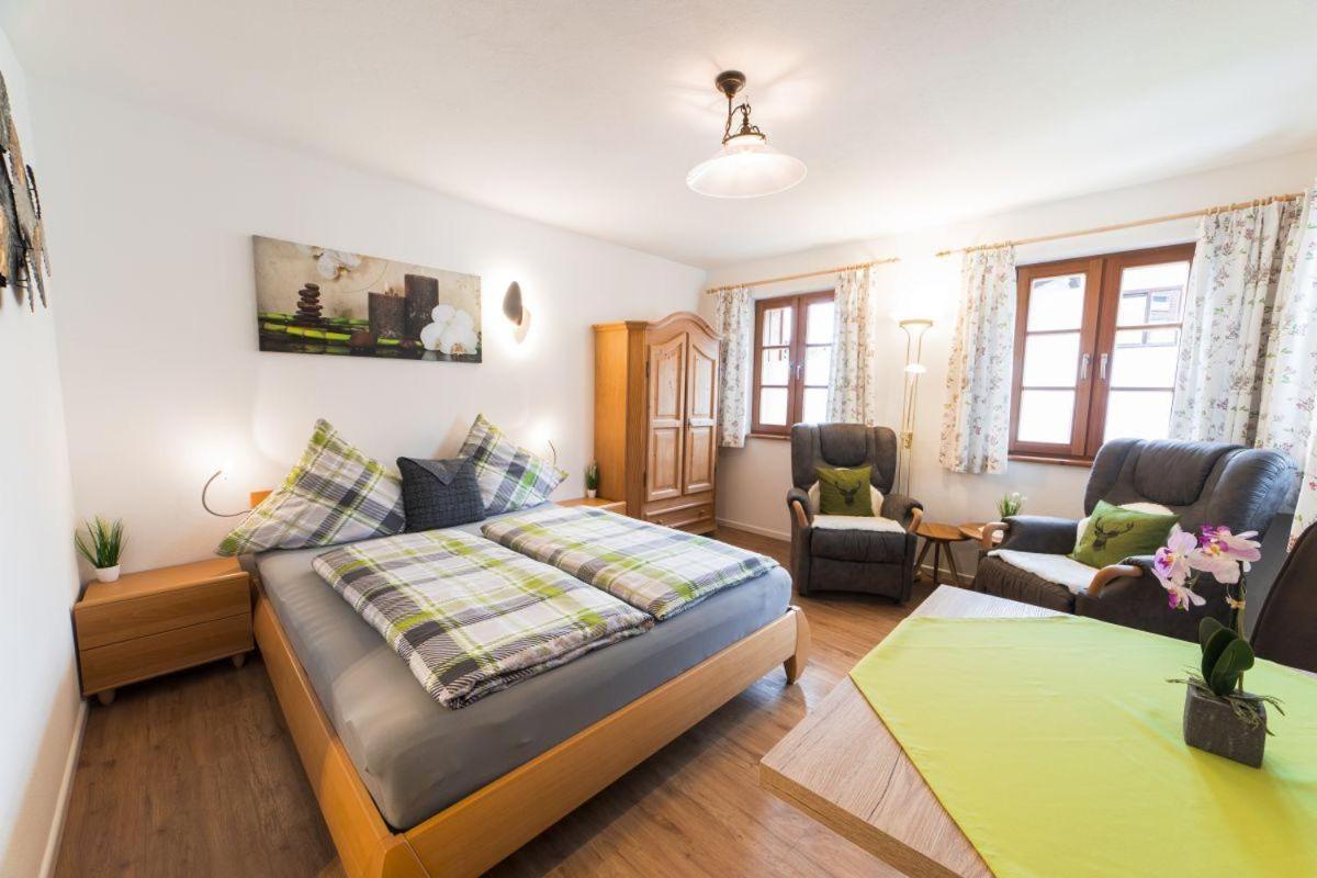 Goellner Hof Apartment Unterwoessen Ngoại thất bức ảnh