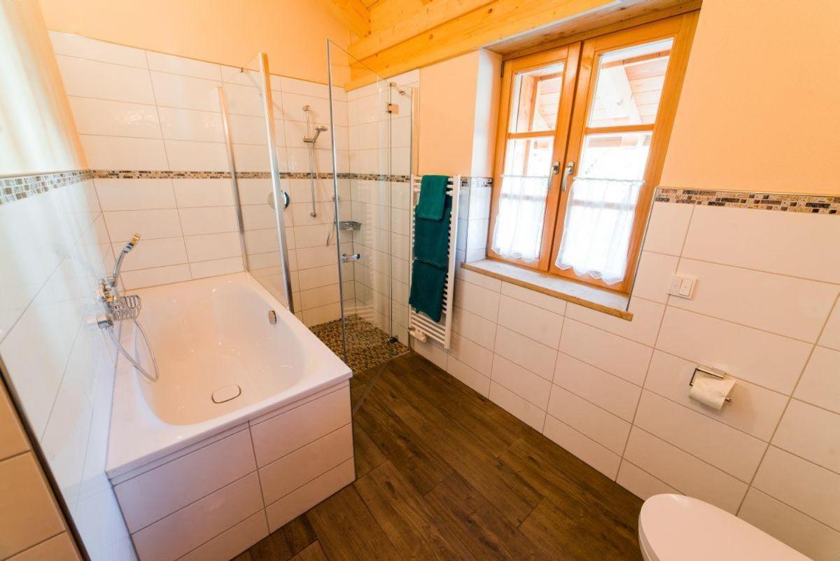 Goellner Hof Apartment Unterwoessen Ngoại thất bức ảnh